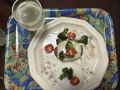 サーモン丼を作って食べました。おいしかったですよ。皆さんも宜しかったら、作って見てね。スーパーデリシャスよ。