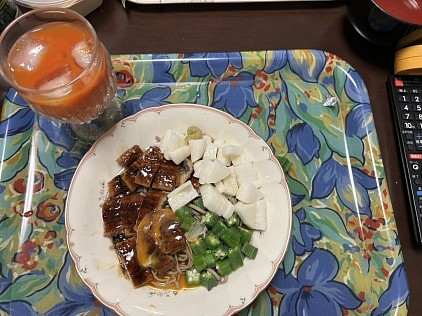 うなぎ・オクラ・山芋のお蕎麦を作りました。