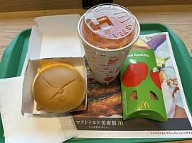今日は、朝マックにフレおフィッシュです